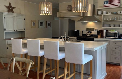 Saint Simons Island Casa | ¡Ubicación! ¡Ubicación! ¡Un corto paseo a la playa y al pueblo!