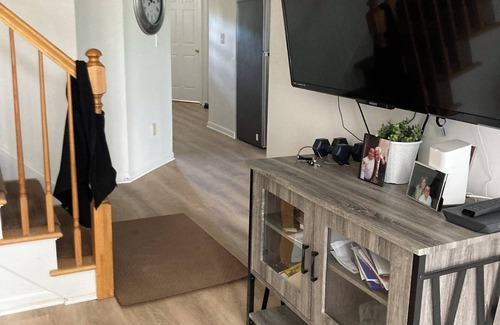 Berkeley Heights Casa | Short term 3 month rental in Berkeley Heights - Charming 2-bed townhome
