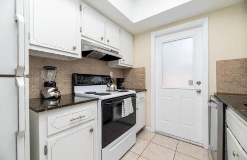Wilton Manors Apartamento | Short Walk to Wilton Drive Apt3