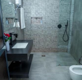 Moshi Hotel | Shose Farm House