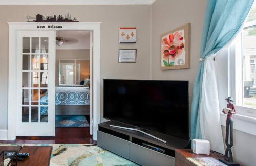 Treme Apartamento | Shotgun Craftman House with Private Patio