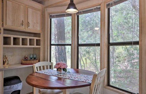 Show Low Casa | Show Low Home with Deck and Grill - 13 Mi to Hon-Dah!