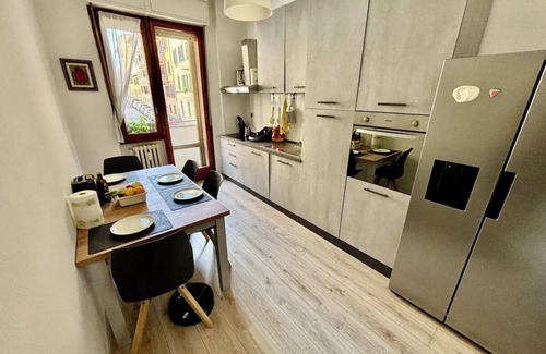 San Jacopino Apartamento | Show Me Florence is a 2-bedroom apartment in lovely Firenze with WiFi & AC