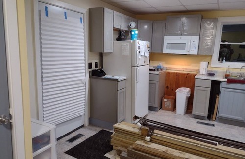 Little City Casa | Showpiece 1 BR Apt, Nice Kit, Laun, LR, Office. Brand new everything. A WOW!