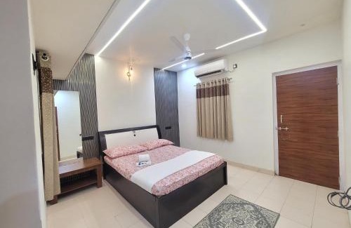 Kolhapur Casa | Shraddha's Guest House
