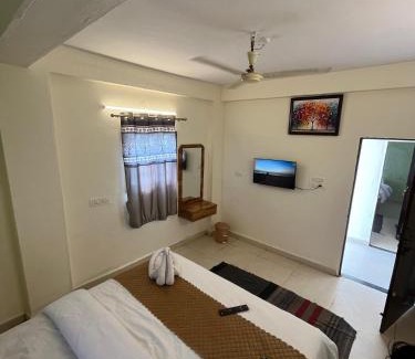 Cidco Cabina | Shree om sai lodging