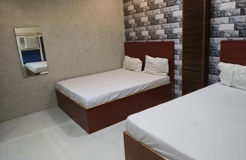 Vrindavan Hotel | Shri Prakash Dham