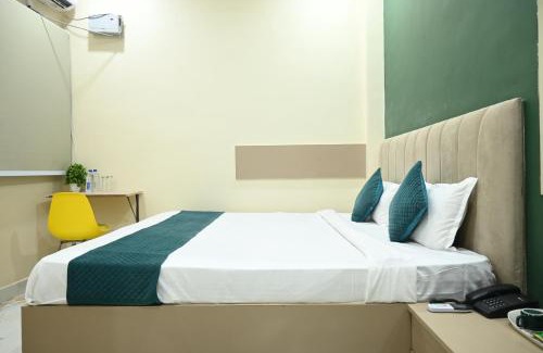 Varanasi Hotel | Shri Sundaram Residency by Clovetree