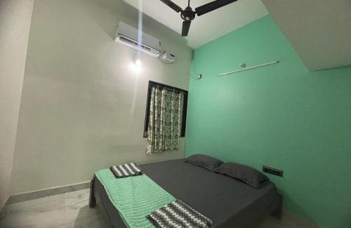 Gokarna Casa | Shri Virajita - Twin Bed with Living Room