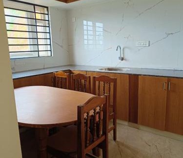 Stuart Hill Casa | Shriyaamvitha Homestays
