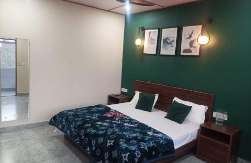 The Mall Road Casa | Shubh Homestay