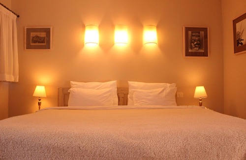 Rosh Pinna Cama Y Desayuno | Shulamit Yard