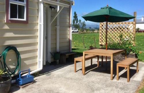 Waihi Casa | Shunters Cottage