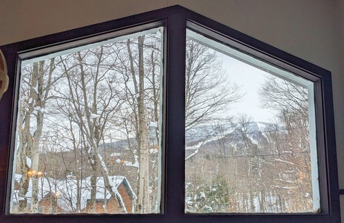 Stratton Mountain Chalet De Esquí | Shuttle to Village/lifts! .5 miles to base! Cozy Chalet!