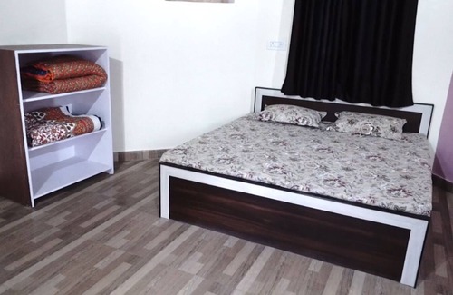Shri Madhopur Casa | Shyam Luxurious Huts & Guest House