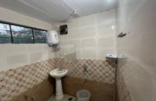 Shri Madhopur Casa | Shyam Luxurious Huts & Guest House