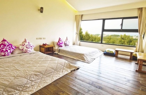 Xinshe Cama Y Desayuno | SHYE Lithuania Homestay