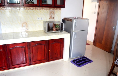 Patuwatha Hotel | Shyni Tourist Guesthouse