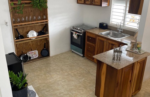 Falmouth Casa | Sians Starfruit Villa