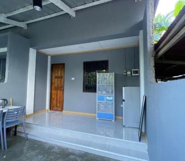 Catangnan Casa | Siargao Maya Homes Room A in General Luna
