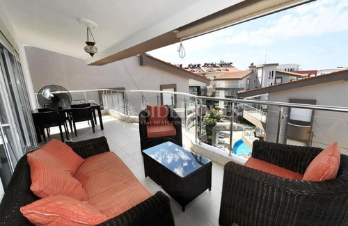 Kemer Mahallesi Apartamento | Side's favorite site, tennis, indoor/outdoor pool.