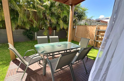 North Lakes Apartamento | `Sienna Rise` - Walk to Westfield - sleeps 6
