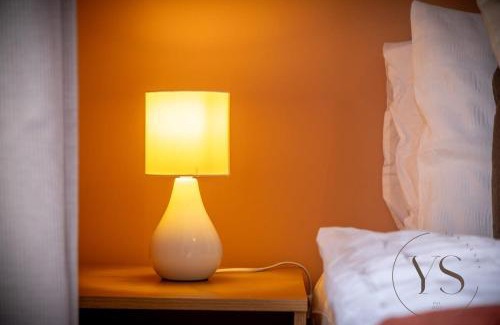 Stoke-on-Trent Apartamento | Sienna Studio 1D Near Alton Towers with Free Wi-Fi and Netflix Access