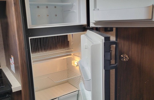 Tuolumne Casa | Sierra Nevada Getaway, Charming 2-bedroom RV in Sonora