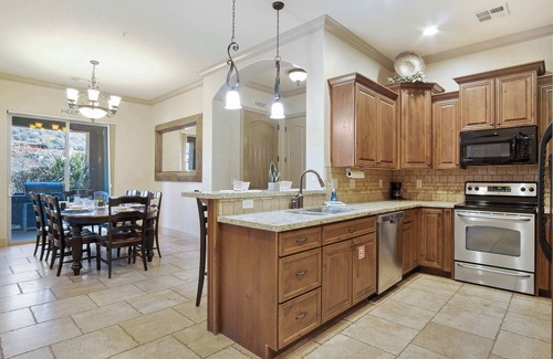 St. George Condominio | Sierra Sky Patio w/ Fireplace