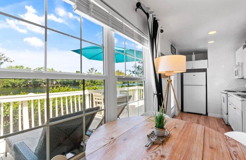 Siesta Key Casa | Siesta Key Bungalows, the Lagoon Bungalows Complex