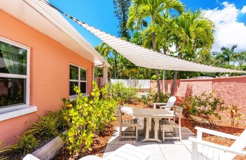 Siesta Key Casa | Siesta Key Bungalows, the 3-Bungalow Complex