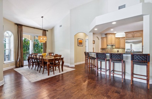 Bay Isle Casa | Siesta Key Pool Palace - Walk to Beach