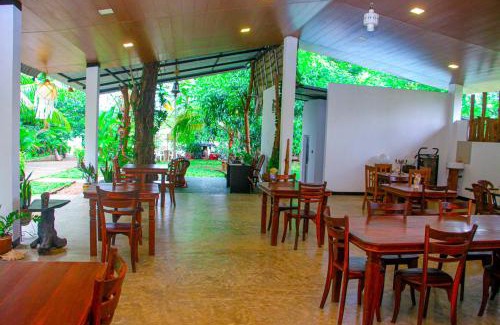 Inamaluwa Casa | Sigiri Nisala Villa