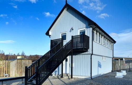 Newtonmore Casa | Signal Box