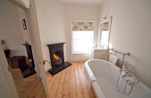 Ventnor Casa | Signal Point Cottage