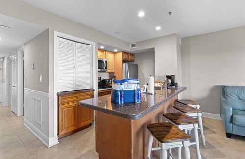 Tavernier Apartamento | Signature 2BR Ocean View! Private Beach, Pool & Hot Tub, Tennis Courts!