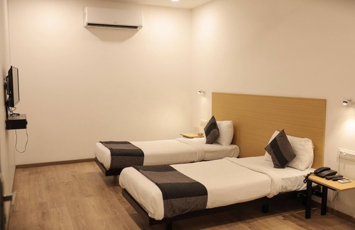 Nagpur Hotel | Signature Inn