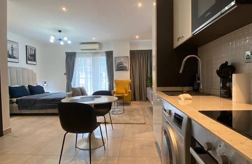 Teshie Apartamento | Signature Luxury Apartments
