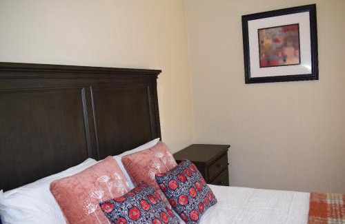 Midtown Casa | Silicon Valley Palo Alto Stanford Prime Location