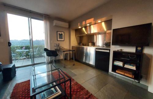 Beverly Hills Casa | Silver Box Beverly Hills