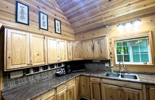 Athelstane Cabina | Silver Cliff Lodge - Welcome to your Adventure! Hunt Fish Ride Paddle