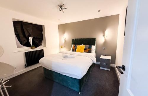 Peterborough Apartamento | Silver Court Apartments - 2 Bed, 2 Bathroom Modern apartments - FREE Parking, WIFI and Videocom Entry