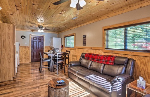 Beattyville Cabina | Silver Creek Cabin w/ Hiking < 1 Mi to Town!