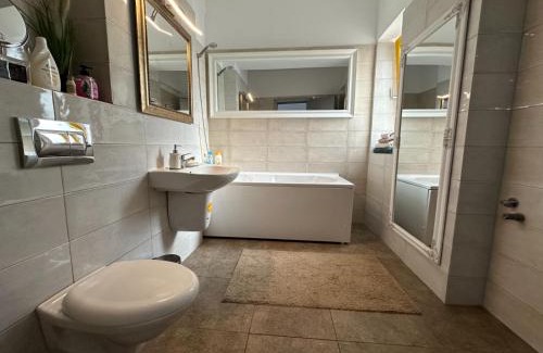 Bacau Apartamento | Silver De Lux
