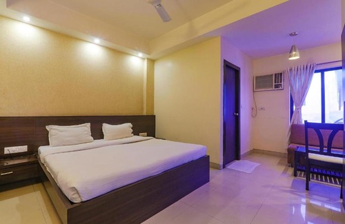 Alambagh Hotel | SILVER GRAND BY SHELTER