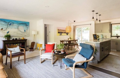 Columbia Heights Casa | Silver Haus