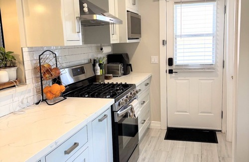Sunset Junction Casa | Silver Lake Gem – 3BR Home with Backyard Oasis