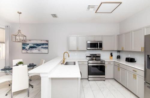 Haines City Casa | Silver Lining - Luxury for 10