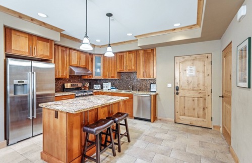 Bear Valley Condominio | Silver Mountain Condo 202 by Bear Valley Vacation Rentals