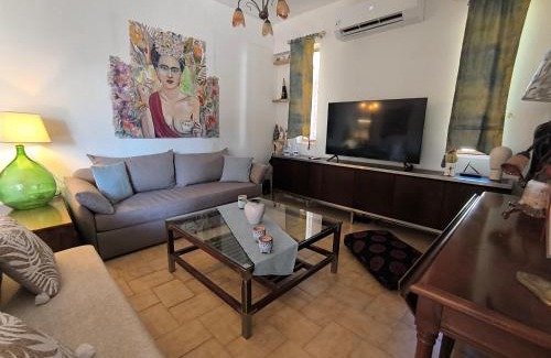 Palaia Fokaia Apartamento | Silver Paradeisi Apartment